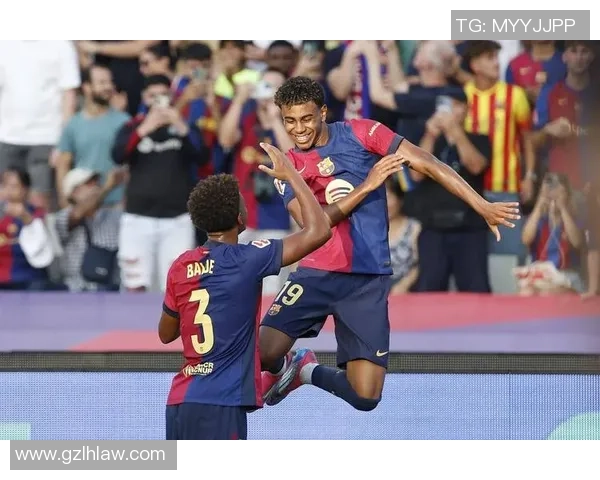 巴塞罗那瞄准凯恩接替莱万目前状态依然出色引关注 巴塞罗那瞄准凯恩接替莱万目前状态依然出色引关注